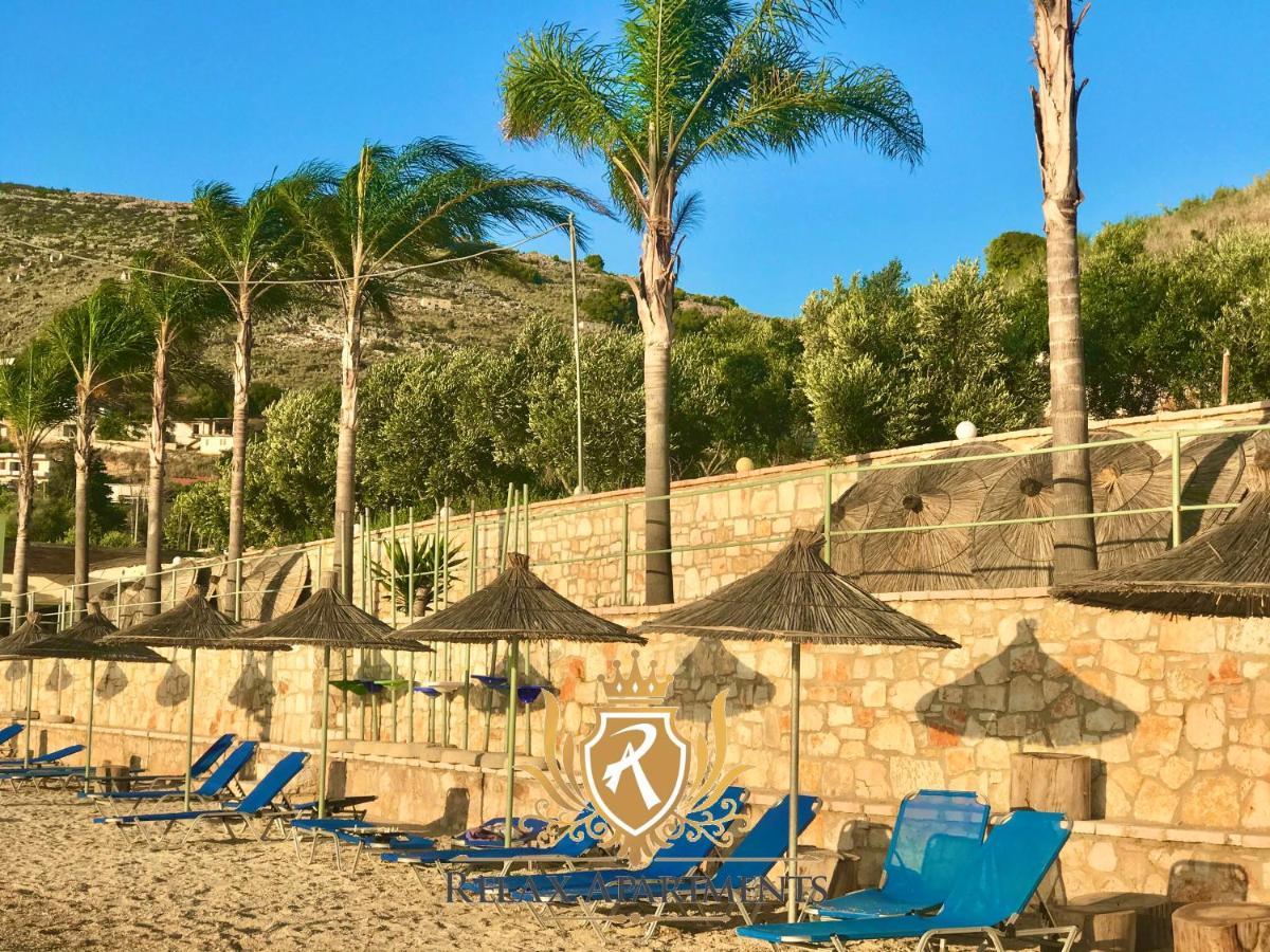 Paradise Palm Beach Apartment in Sarande Bagian luar foto