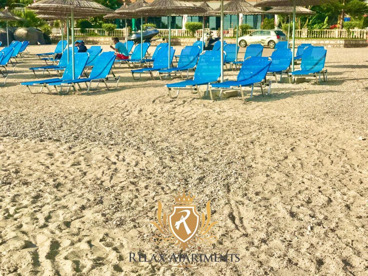 Paradise Palm Beach Apartment in Sarande Bagian luar foto