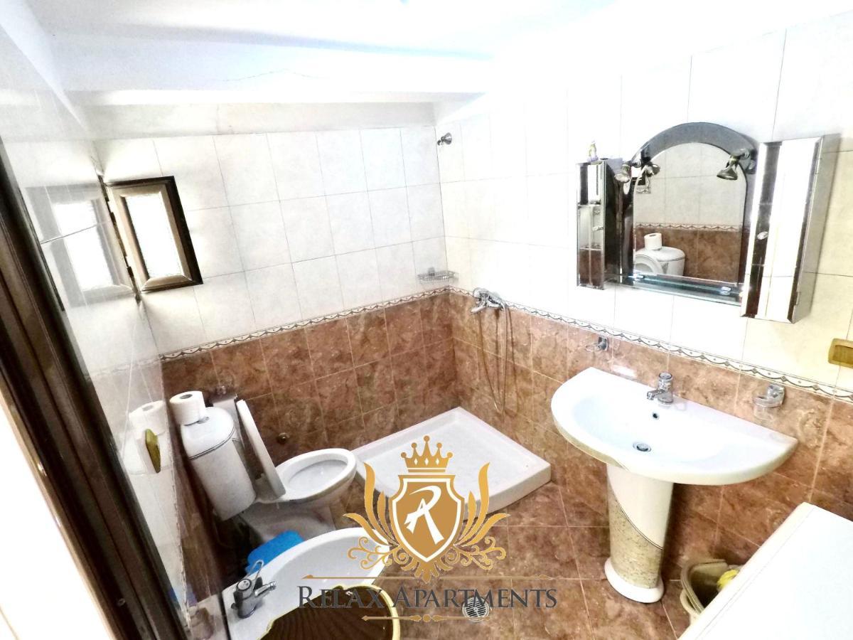 Paradise Palm Beach Apartment in Sarande Bagian luar foto
