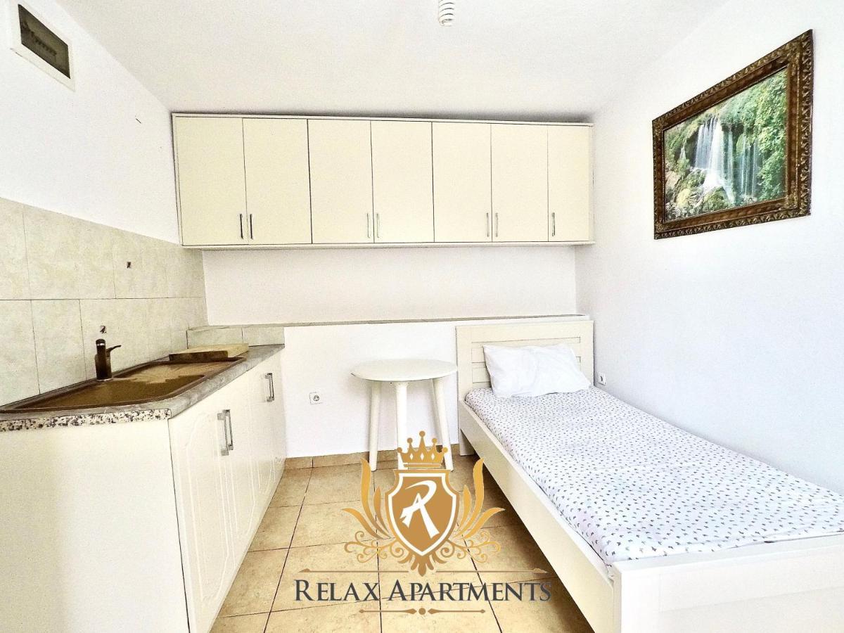 Paradise Palm Beach Apartment in Sarande Bagian luar foto