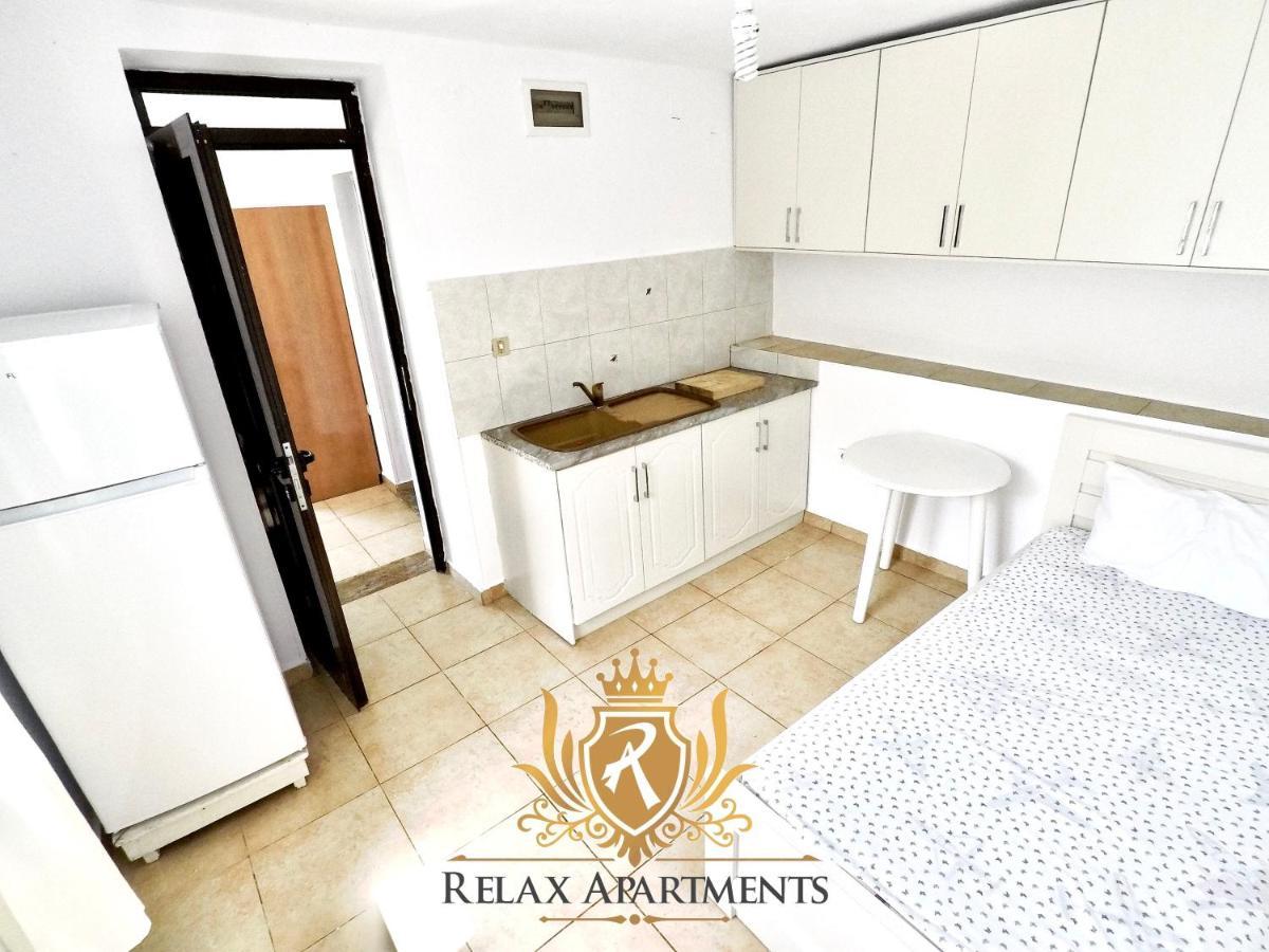 Paradise Palm Beach Apartment in Sarande Bagian luar foto